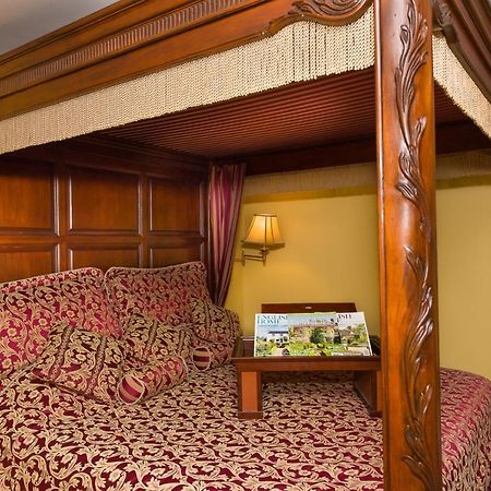Talwood Manor B&B ميناء كولبورن المظهر الخارجي الصورة