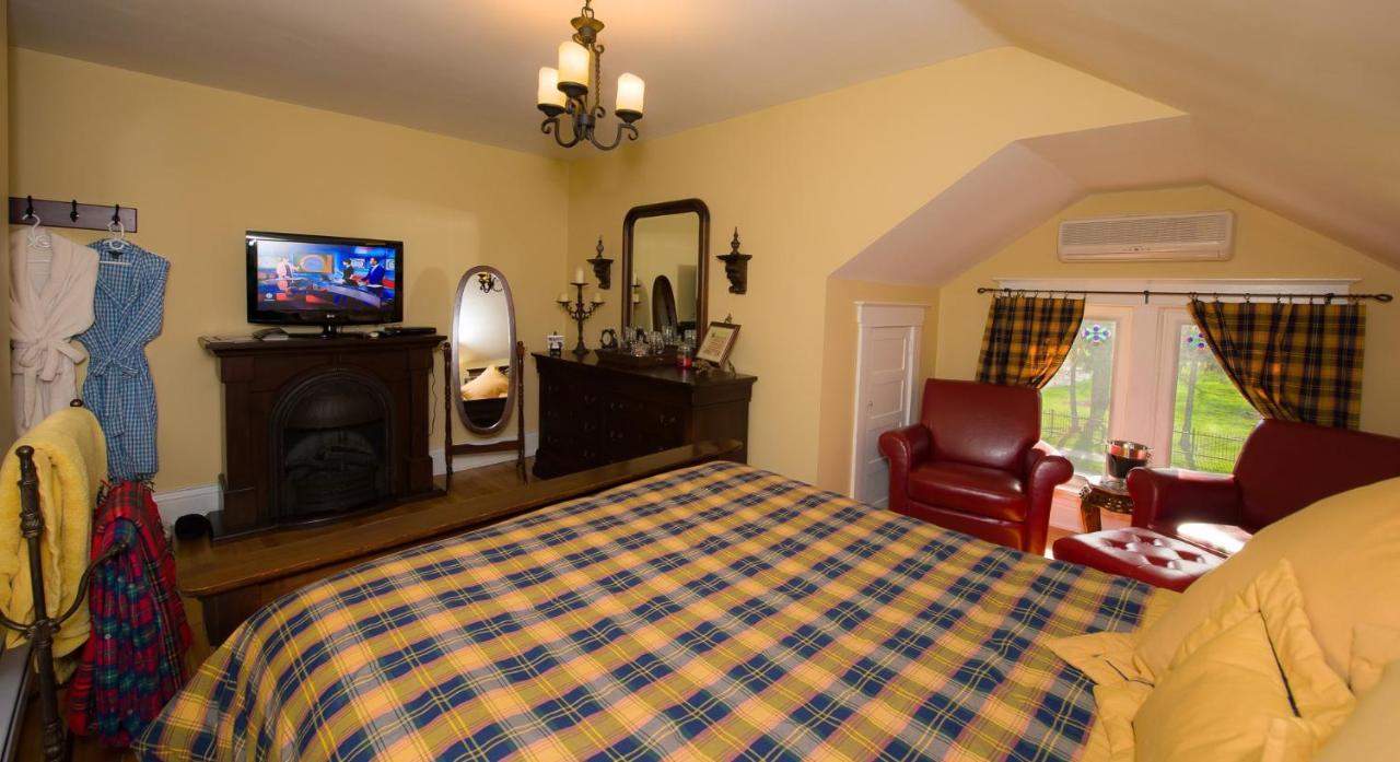 Talwood Manor B&B ميناء كولبورن المظهر الخارجي الصورة